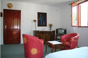 Monténégro Privát Tivat, Extérieur